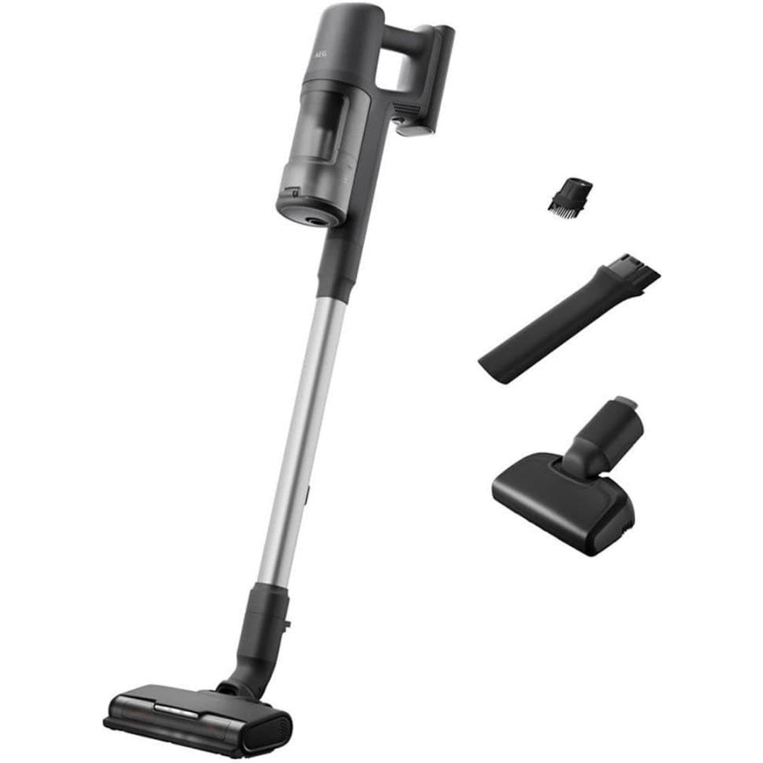 Cet aspirateur vertical combine un format compact et la collecte de la poussiere